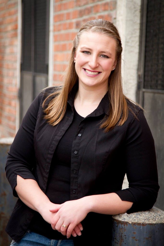 Headshot of Chelsea, an A2Z Interpreter